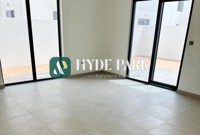 70280725 - Property Image 3