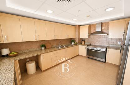 Apartment - 2 Bedrooms - 3 Bathrooms for rent in Al Das - Shoreline Apartments - Palm Jumeirah - Dubai