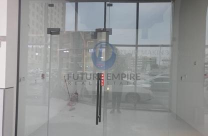 Shop - Studio for rent in Al Nasr Central Building - Oud Metha - Bur Dubai - Dubai