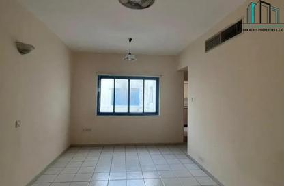 Office Space - Studio - 1 for rent in Bin Suloom 2 - Al Baraha - Deira - Dubai