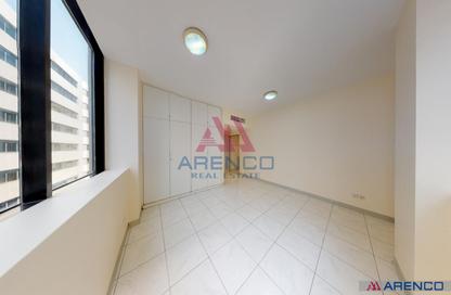 Apartment - 3 - 4 for rent in Golden Sands 7 - Al Mankhool - Bur Dubai - Dubai