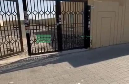 أرض - استوديو للبيع في الصجعة الصناعية - الصجعة - الشارقة