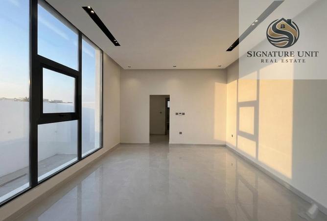 102414140 - Property Image 3