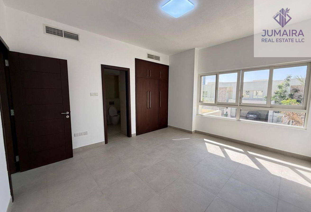 Fully Upgraded | Renovated I Stylish 2BR Bermuda .
