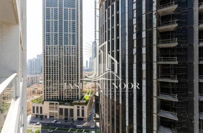 Apartment - 3 - 3 for rent in Burj Al Nujoom - Downtown Dubai - Dubai