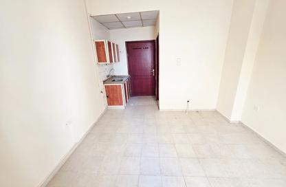 Apartment - Studio - 1 for rent in Fire Station Road - Muwaileh - Sharjah Apartment - Studio - 1 for rent in Fire Station Road - Muwaileh - Sharjah