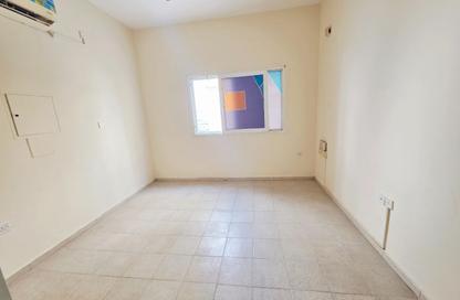 Apartment - Studio - 1 for rent in Fire Station Road - Muwaileh - Sharjah
