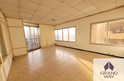 Office Space - Studio - 4 Bathrooms for rent in Souk Al Kabeer Building - Al Souk Al Kabeer - Bur Dubai - Dubai