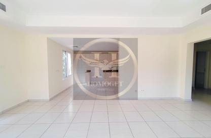 Villa - 2 Bedrooms - 3 Bathrooms for rent in Springs 9 - The Springs - Dubai