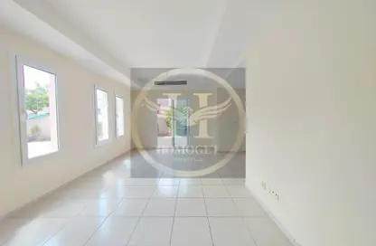 Villa - 2 Bedrooms - 3 Bathrooms for rent in Springs 9 - The Springs - Dubai