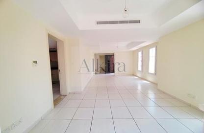 Villa - 3 Bedrooms - 3 Bathrooms for rent in Springs 15 - The Springs - Dubai Villa - 3 Bedrooms - 3 Bathrooms for rent in Springs 15 - The Springs - Dubai