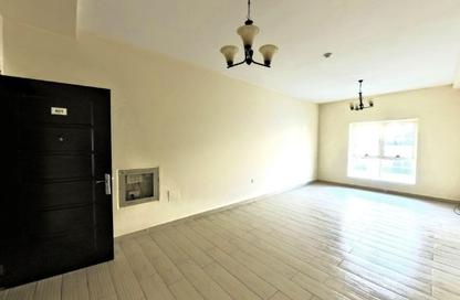 Apartment - 1 Bedroom - 1 Bathroom for rent in Muweileh Community - Muwaileh Commercial - Sharjah