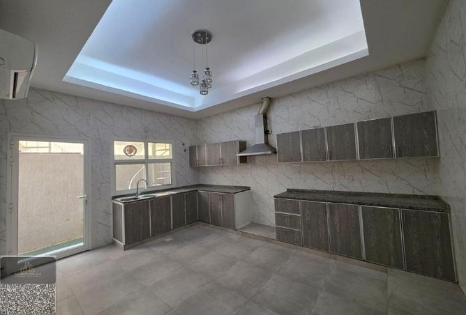 58572603 - Property Image 3