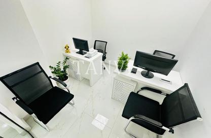 Office Space - Studio - 1 Bathroom for rent in Reem Residency - Al Karama - Dubai