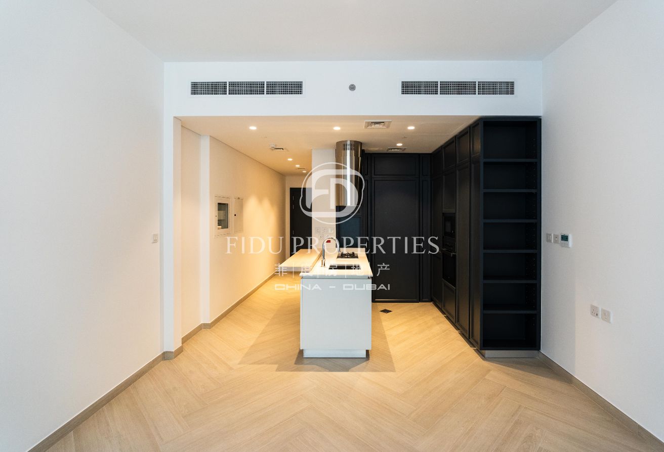 Exclusive | Modern Studio | Prime Location