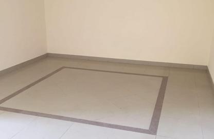 Apartment - 3 Bedrooms - 3 Bathrooms for sale in Ameer Bu Khamseen Tower - Al Majaz 3 - Al Majaz - Sharjah