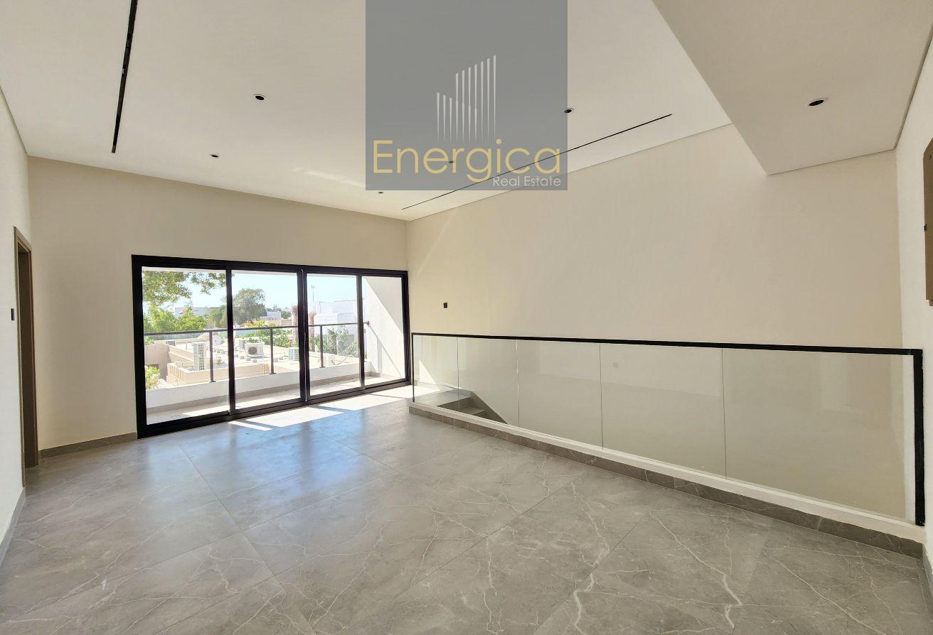 Attractive 4BR Villa | Private Pool And Garden photo 12