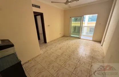 Apartment - 1 Bedroom - 2 Bathrooms for rent in Muwaileh 29 Building - Muwaileh - Sharjah