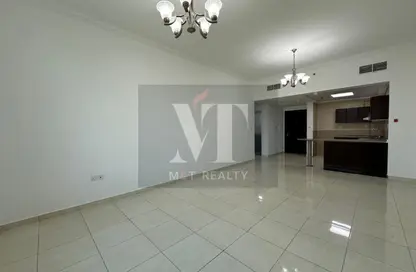 Apartment - 2 Bedrooms - 3 Bathrooms for rent in Al Rabia Tower - Majan - Dubai