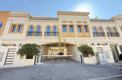Villa - 4 Bedrooms - 4 Bathrooms for rent in Jumeirah 1 Villas - Jumeirah 1 - Jumeirah - Dubai