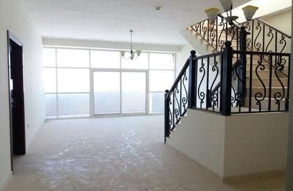 Apartment - 3 Bedrooms - 4 Bathrooms for sale in Royal Residence 1 - Royal Residence - Dubai Sports City - Dubai