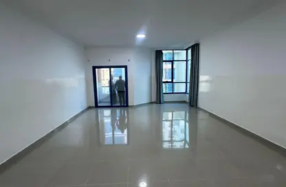 Apartment - 3 Bedrooms - 4 Bathrooms for rent in Al Rashidiya Towers - Al Rashidiya - Ajman Downtown - Ajman