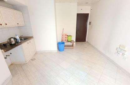 Apartment - Studio - 1 Bathroom for rent in Al Butina 9 Building - Al Butina - Sharjah