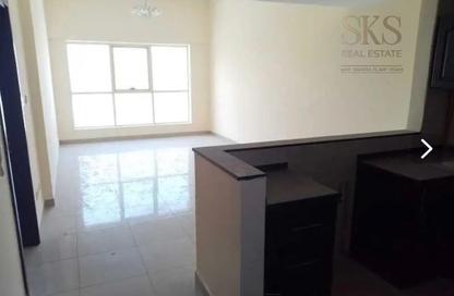 Apartment - 1 Bedroom - 2 Bathrooms for rent in Dana Tower - District 12 - Jumeirah Village Circle - Dubai