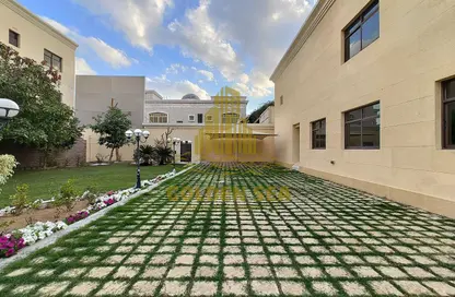 شقة - 7 غرف نوم للايجار في ربدان - أبوظبي