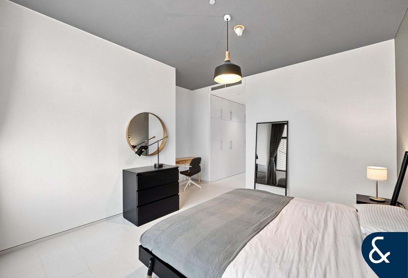 High Floor | AVAILABLE NOW | Sea & DIFC View photo 19