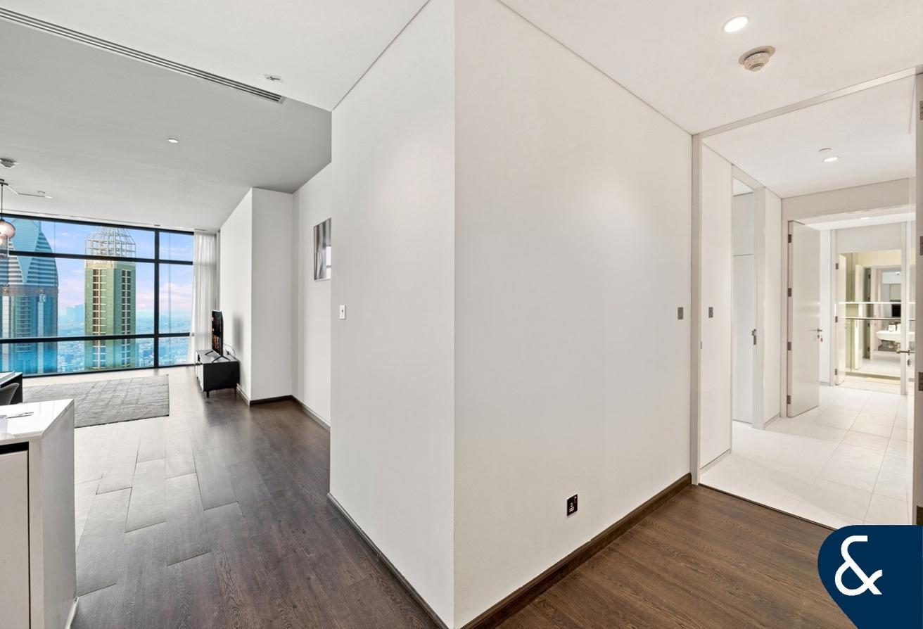High Floor | AVAILABLE NOW | Sea & DIFC View photo 8