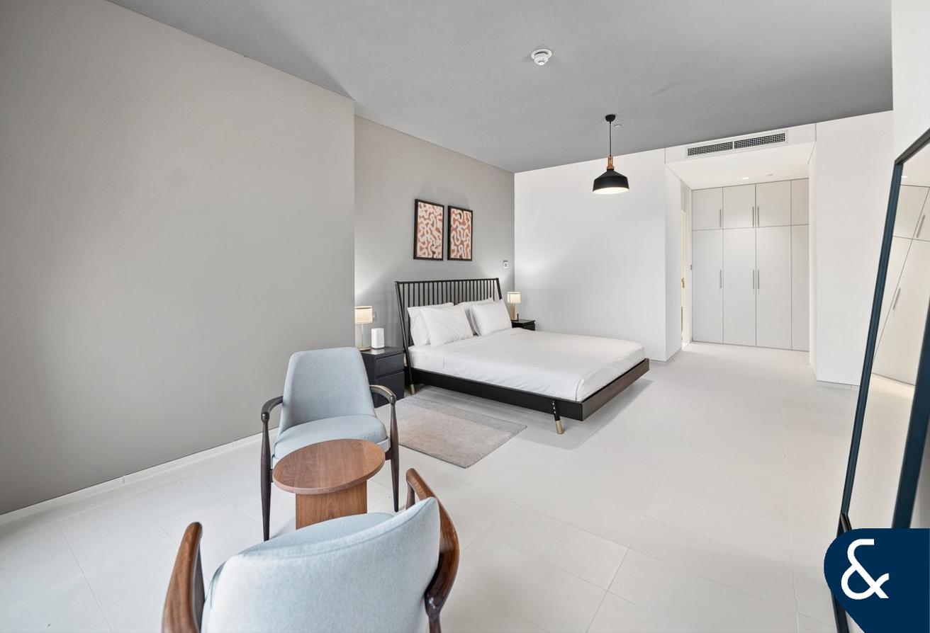 High Floor | AVAILABLE NOW | Sea & DIFC View photo 24