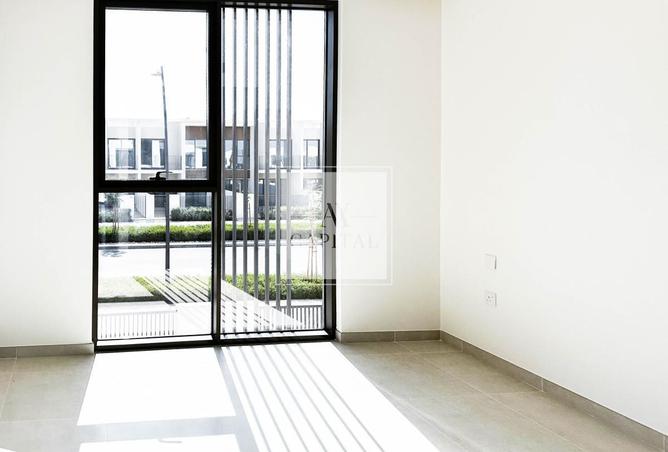 81109902 - Property Image 3