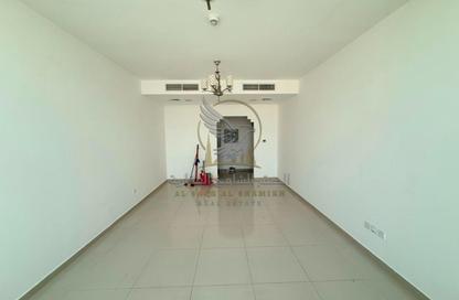 Apartment - 2 Bedrooms - 3 Bathrooms for rent in Al Khan Corniche - Al Khan - Sharjah Apartment - 2 Bedrooms - 3 Bathrooms for rent in Al Khan Corniche - Al Khan - Sharjah