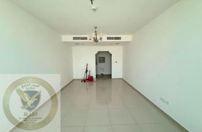 Apartment - 2 Bedrooms - 3 Bathrooms for rent in Al Khan Corniche - Al Khan - Sharjah Apartment - 2 Bedrooms - 3 Bathrooms for rent in Al Khan Corniche - Al Khan - Sharjah
