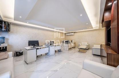 Warehouse - Studio - 7+ Bathrooms for rent in Al Quoz Industrial Area 4 - Al Quoz Industrial Area - Al Quoz - Dubai