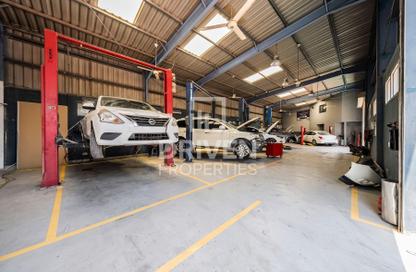 Warehouse - Studio - 7+ Bathrooms for rent in Al Quoz Industrial Area 4 - Al Quoz Industrial Area - Al Quoz - Dubai