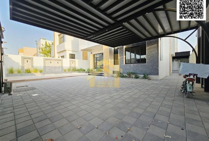 135652035 - Property Image 3