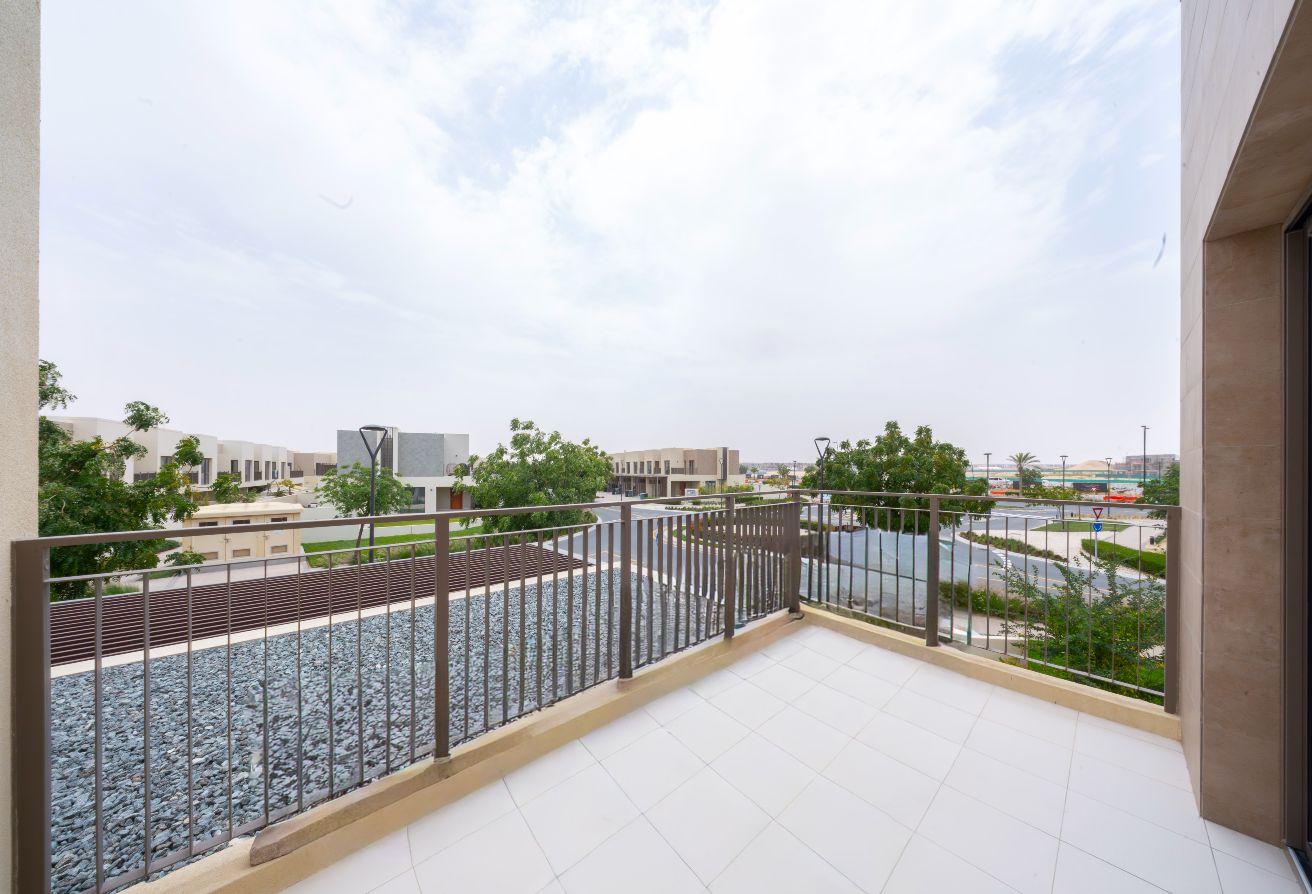 4 bedroom villa in Parkside 1, Dubai South (Dubai World Central): 5