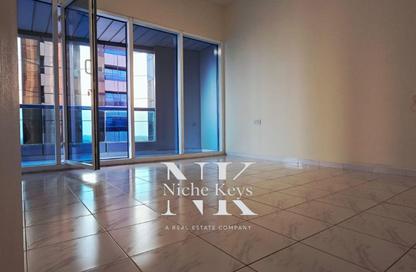Apartment - 2 Bedrooms - 3 Bathrooms for rent in Sahara Tower - Sheikh Zayed Road - Dubai