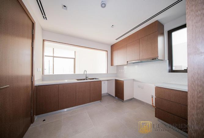 107727200 - Property Image 3