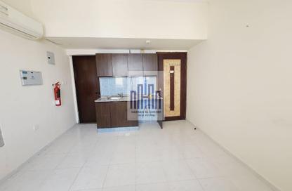 Apartment - Studio - 1 Bathroom for rent in GGICO Building Moweilah - Muwaileh Commercial - Sharjah
