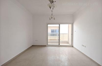Apartment - 1 Bedroom - 2 Bathrooms for rent in Muwaileh 29 Building - Muwaileh - Sharjah