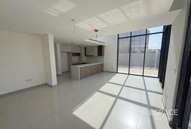 105116185 - Property Image 2