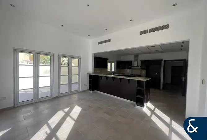 156151561 - Property Image 2