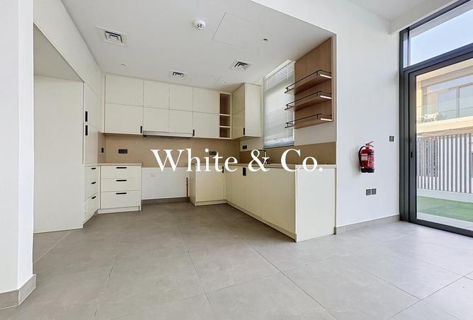 112284611 - Property Image 3