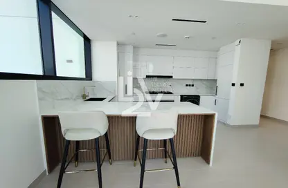 شقة - 2 غرف نوم - 3 حمامات للبيع في بن غاطي جارديني - منطقة 11 - قرية جميرا الدائرية - دبي