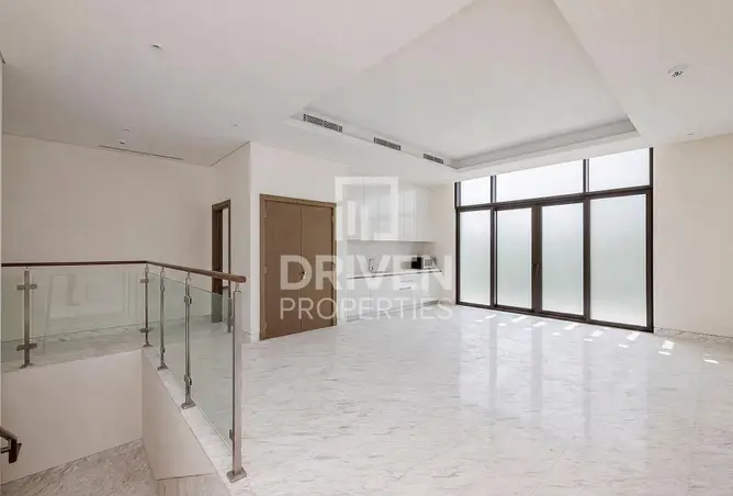 150008002 - Property Image 3