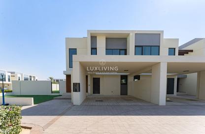 Townhouse - 4 Bedrooms - 5 Bathrooms for rent in Shams Townhouses - Town Square - Dubai