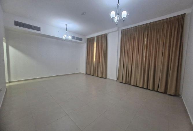 71900133 - Property Image 3